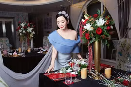 “Phú bà” Giáng My mở tiệc Giáng sinh trong biệt thự 1.000 m2
