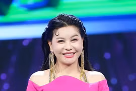 Cát Phượng lên tiếng khi bị nhiều người nhắn tin xin tiền