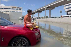 Sống Dubai, chạy Rolls-Royce: Thiên đường giới siêu giàu hay nơi "sống ảo"?