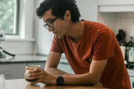 Em bán đất vườn, anh trai đưa mẹ đến đòi 200 triệu dưỡng già