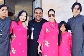 Ca sĩ Thu Phương tuổi 51 vẫn nhiều sợ hãi