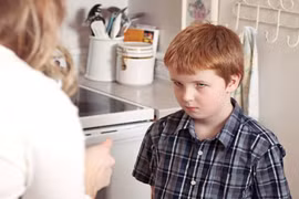 Lời khuyên cho cha mẹ dạy con ương bướng không cần quát mắng