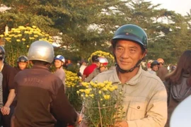 Ba là ngư dân nghèo, nhưng là chàng rể vàng mười của ngoại