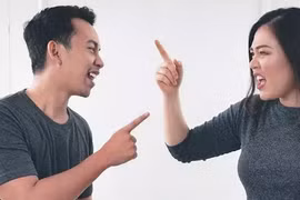 Chồng nhất quyết không thờ cúng bố mẹ vợ trong nhà