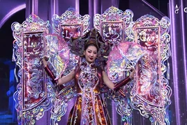 Quế Anh gây ấn tượng khi thi quốc phục ở Miss Grand International