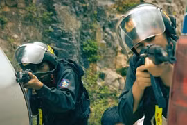 Cảnh sát cơ động đóng phim Cảnh sát hình sự Độc đạo của VTV