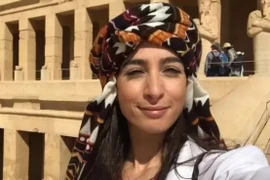 Xét nghiệm ADN, cô gái phát hiện bí mật mẹ giấu kín