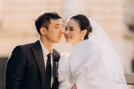 Chân dung chồng kém tuổi phong độ, tài giỏi của Midu