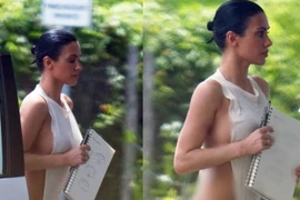 Vợ Kanye West “mặc như không” lộ vòng 1 và vòng 3 hớ hênh