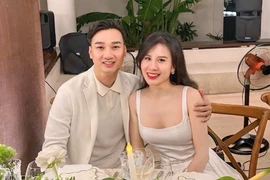 MC Thành Trung và vợ “trốn con” đi du lịch