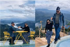 Phượt thủ TPHCM 70 tuổi lái xe máy đưa vợ vi vu khắp nơi 