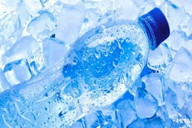 Thói quen uống nước gây hại cho cơ thể ngày nắng nóng