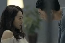 Tôi mất chồng vì osin trẻ mê... bóng đá