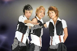 Nhóm nhạc bị gắn mác thảm họa của Vbiz giờ ra sao?