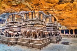 Bí ẩn ngôi đền nghi là của “người ngoài Trái đất“