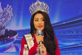 Vì sao Xuân Hạnh gây tranh cãi khi đăng quang hoa hậu?