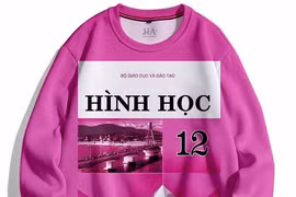 Đồng phục học sinh in hình bìa sách giáo khoa khiến teen mê mẩn