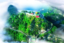 Lạc vào chốn thần tiên núi Võ Đang