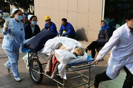 Cận cảnh nổ đường ống dẫn dầu kinh hoàng ở TQ