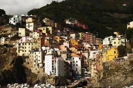 Chiêm ngưỡng di sản thế giới Cinque Terre ở Italy