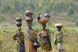 10 nước nghèo khổ nhất thế giới năm 2013