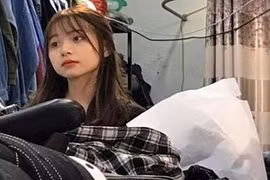 Nữ nhân viên bán hàng bị chụp lén xinh như sao Hàn