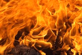 Cháy nhà kinh hoàng giữa trưa: Mẹ chết cháy, 2 con bỏng nặng