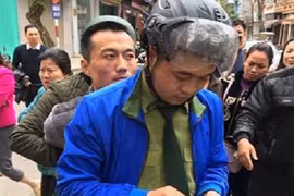 Người đàn ông Trung Quốc đâm nữ nhân viên trong quán cà phê