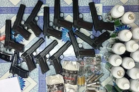 Đường dây mua bán súng của “ông trùm” 23 tuổi hoạt động thế nào?