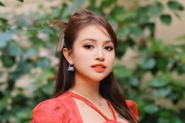 Vân Hugo xin lỗi vì ồn ào quảng cáo sữa