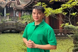 Phản ứng của Đàm Vĩnh Hưng trước tin mất gần cả bàn chân