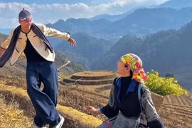 Diệp Lâm Anh đi du xuân cùng bạn trai kém 11 tuổi