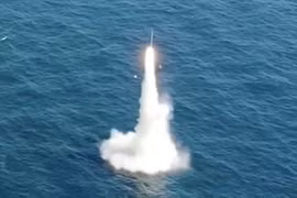 Triều Tiên tuyên bố phóng thử thành công tên lửa đạn đạo từ tàu ngầm