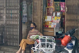 Thủ phủ đồ chơi trung thu vắng vẻ, lác đác bán đèn ông sao rước… online