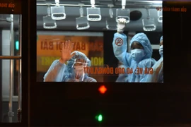 Hà Nội đưa đi cách ly 150 F1 ở ổ dịch BV Việt Đức