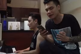 Lạ tai nghe Khắc Việt hát nhạc vàng