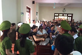 Vụ “quan tài diễu phố“: Đề nghị triệu tập con rể cựu chủ tịch tỉnh