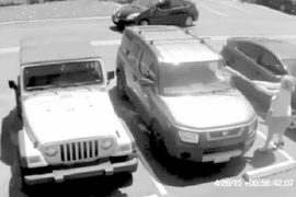 Trả giá đắt vì cướp chỗ đỗ xe của cụ bà