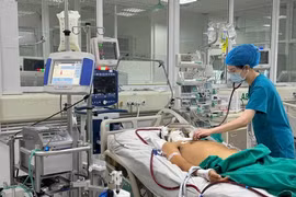 Người đàn ông 36 tuổi nguy kịch vì nhiễm khuẩn 'ăn thịt người'