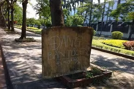 Người dân đặt biển cảnh báo bắn tốc độ ở Hải Phòng