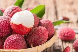 Ăn vải như thế nào để không bị nóng trong người?