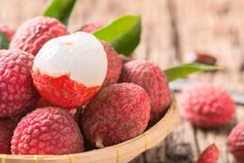 Ăn vải như thế nào để không bị nóng trong người?