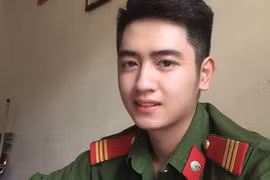 Hot boy trường Cảnh sát: Đẹp trai, da trắng, đàn giỏi, hát hay