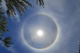 Vầng sáng xuất hiện xung quanh Mặt trời là dấu hiệu gì?