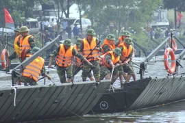 Sập cầu Phong Châu: Công binh tinh nhuệ hành quân trong đêm
