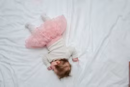 Đài Loan: Em bé tử vong vì bị ép đeo khẩu trang