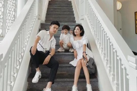 Dàn hot mom 9X nổi như cồn khiến đấng mày râu “trông mòn con mắt“