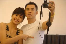 Xôn xao ảnh boxing girl Khả Ngân thân mật bên thầy giáo