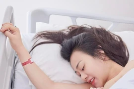 Phương Oanh vượt cạn, thành công sinh hạ cặp Baby Shark 