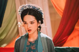 Nữ chính MV “Tự tâm“: Xinh đẹp, độc thân và độc lập